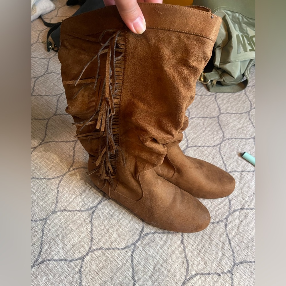 CUTE BOOTS